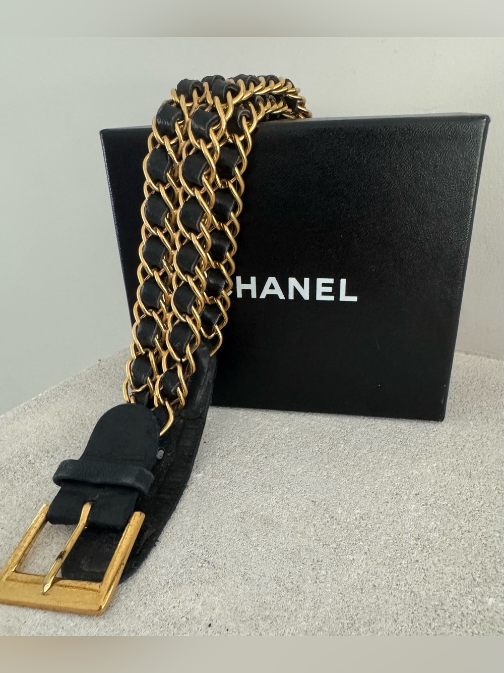 CHANEL Vintage Gold & Black Double Chain Belt 31” • Authentic • France + Box - Picture 2 of 10